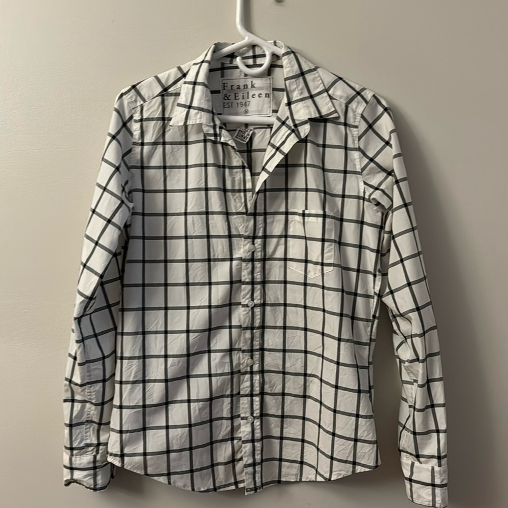Frank & Eileen Barry button down shirt